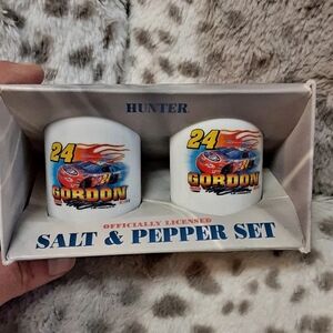 Hunter Brand Vintage Jeff Gordon Ceramic Salt & Pepper Shaker Set